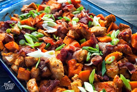 Sweet Potato Buffalo Chicken Casserole Paleo Casserole, Healthy Casserole, Buffalo Chicken Casserole, Paleo Main Dishes, Chicken Healthy, Chicken Sweet Potato, Family Fitness, Paleo Dinner, Chicken Soup Recipes