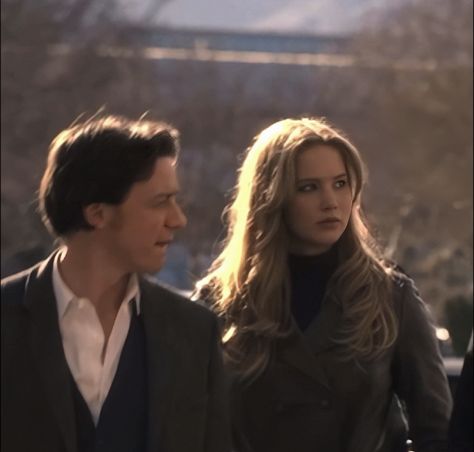 James Mcavoy And Jennifer Lawrence, X Men Jennifer Lawrence, Young Jennifer Lawrence, Jennifer Lawrence Young, Jennifer Lawrence X Men, Jeniffer Lawrance, Joy Movie, I Fall To Pieces, Wallpaper Iphone Disney Princess