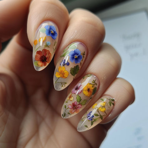 Pressed Flower Nails - Nail Art Pressed Flower Manicure, Nails With Dried Flowers Acrylics, Encased Flower Nails, Clear Acrylic Nails Flowers, Floral Jelly Nails, Flower Pressed Nails, Flower Incased Nails, Real Flower Nails Acrylic, Dried Flowers In Nails