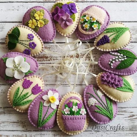 Flower Easter Eggs, Purple Ornaments, Felt Easter Crafts, Diy – Velikonoce, Pumpkin Ornaments, Purple Easter, Heart Christmas Ornaments, Spring Decoration, Felt Embroidery