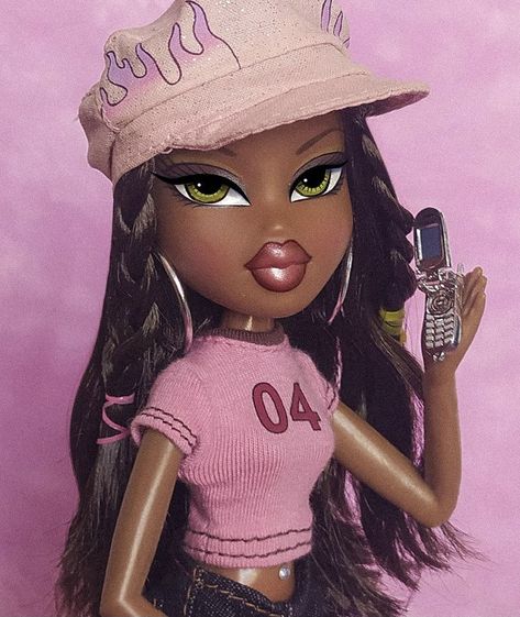 Heart Wallpaper Black, Baddie Cartoon Aesthetic Pfp, Bratz Aesthetic Outfit, Pink Heart Wallpaper, Bratz Clothes, Baddie Cartoon, Black Bratz, Las Bratz, Black Bratz Doll