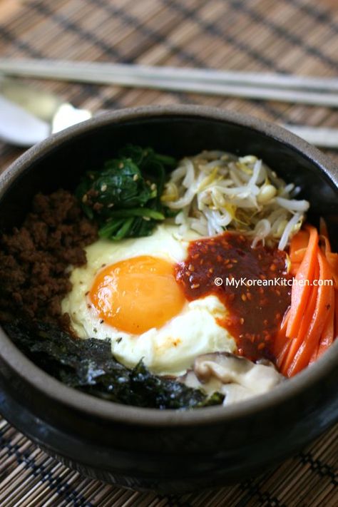 Bim Bim Bap, Rice With Meat, My Korean Kitchen, Koreansk Mad, Koreansk Mat, Bibimbap Recipe, Mixed Rice, Korean Kitchen, Cibo Asiatico