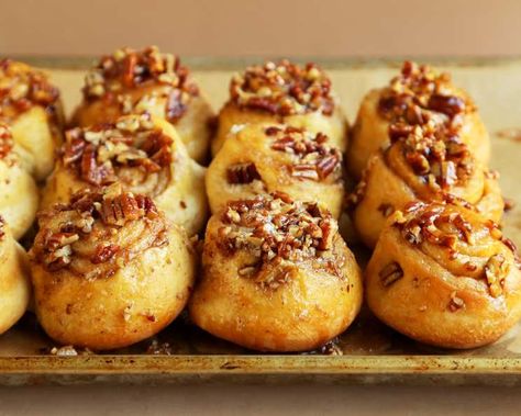 Schnecken (Sticky German Cinnamon Buns) Recipe - Food.com Sticky Buns Bread Machine, Schnecken Recipe, Buns Bread Machine, Cinnamon Buns Recipe, Monkey Breads, German Breakfast, Cinnamon Bun Recipe, Sandwiches Recipes, Party Sandwiches