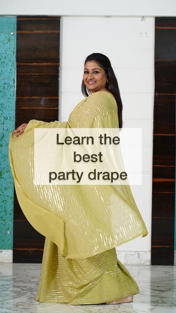 Party Wear Saree Draping Styles, Wearing A Saree, Shifon Saree Blouse Designs, Georgette Saree Draping Styles, Wear Saree Step By Step, Dolly Jain Blouse Design, Single Pleat Saree Draping, Pleated Saree Look, Saree Drapes Styles