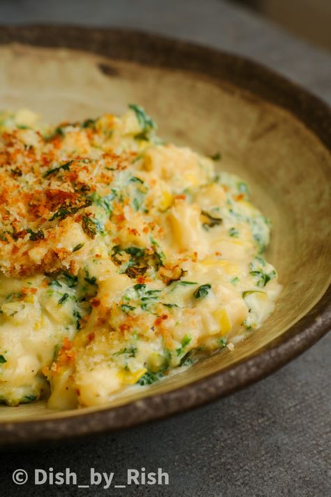 Ricotta Mac And Cheese, Spinach And Ricotta Pasta, Mac And Cheese Sauce, Ricotta Spinach, Vegetarian Pasta Dishes, Creamy Cheese Sauce, Spinach And Ricotta, Quick Vegetarian Meals, Spinach Ricotta