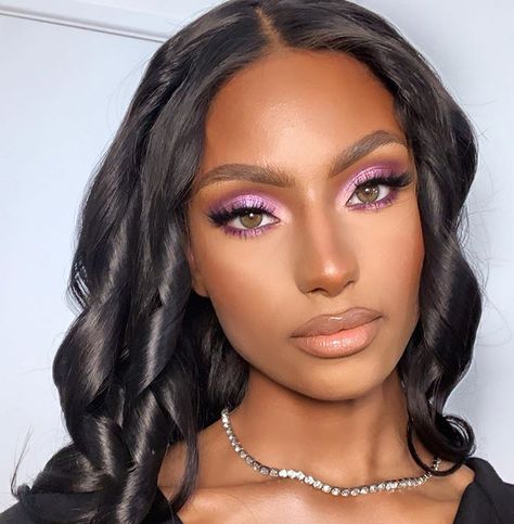 Sydney J Harper, Brown Girls Makeup, Dark Eye Makeup, Peach Makeup, Minimalist Makeup, Pink Eye Makeup, Dramatic Eye Makeup, Makeup For Black Skin, Glasses Makeup