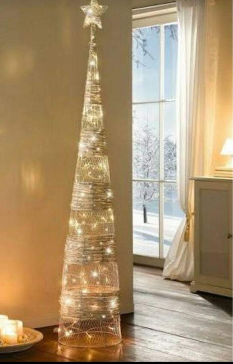 Holiday Deco, Xmas Wishes, Christmas Tree Themes, Diy Christmas Tree, Winter Crafts, Christmas Aesthetic, Christmas Crafts Diy, Xmas Tree, Christmas Diy