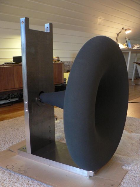 Diy Horn Speaker, Horn Loudspeaker, Diy Horns, Horn Speakers, Diy Speakers, Speaker Design, Stainless Steel Plate, Loudspeaker, Home Audio