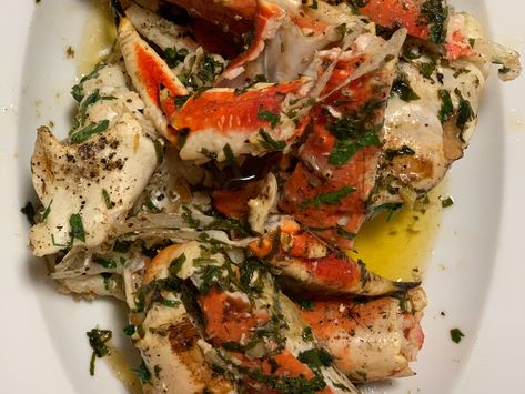 Crab Scampi, King Crab Recipe, Salads Keto, Air Fryer Seafood, Luncheon Recipes, Jj Johnson, Dinner Hosting, Crab Legs Recipe, Seafood Ideas