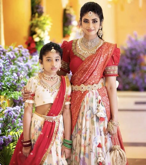 Family Clothing Sets, Half Saree Function, Kalamkari Dresses, Mother Daughter Matching Outfits, Kids Ethnic Wear, Half Saree Lehenga, Wedding Saree Blouse, Kids Blouse Designs, Wedding Saree Blouse Designs