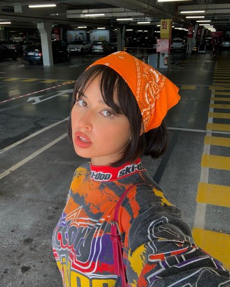 Ines Silva Outfits, Bandana On Head, Studio Posing, Bandana Girl, Ancient Chinese Clothing, Inspirational Photos, Posing Tips, Outfits Streetwear, Peasant Style