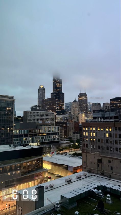 a cloudy view from a high rise apartment of the sears/willis tower in chicago, illinois, usa Chicago Apartment Aesthetic, Sears Tower Chicago, South Loop Chicago, London Apartments, City Life Pictures, Chicago Aesthetic, Sears Tower, Chicago Apartment, Apartment Aesthetic