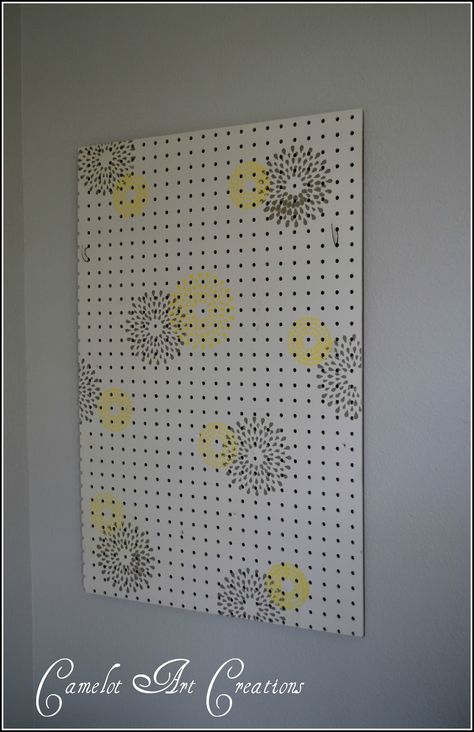 Camelot Art, Spa Therapist, Diy Peg Board, Painted Pegboard, Fancy Kitchen, Art Studio Storage, Peg Boards, Diy Storage Shed, Trendy Sewing Projects