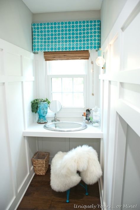 Privacy and good lighting are crucial when getting ready in the morning, which makes this alcove perfect for a vanity. Minimal accessories give the space just a hint of high style without feeling cluttered. See more at Uniquely Yours... or Mine! »   - HouseBeautiful.com Decorating A Dormer Space, Window Alcove Ideas, Dormer Office, Vanity Minimal, Alcove Bedroom, Window Alcove, Alcove Design, Attic Storage Shelves, Micro Office