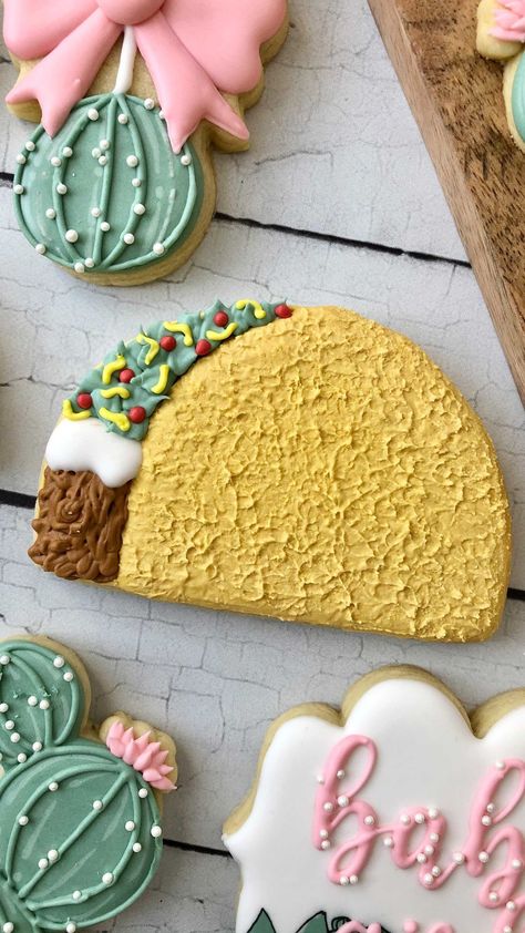 Taco Cookies, Mexican Cookies, House Cookies, Decorative Cookies, Cookie Decorations, Taco Party, Baby Cookies, Decorated Cookies, Royal Icing