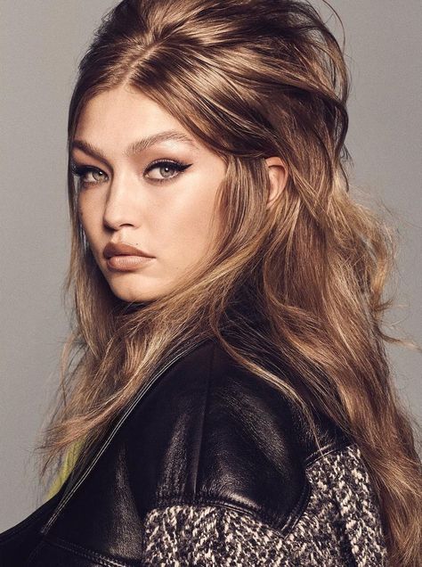 Gigi Hadid | Vogue Brazil | 2018 Cover | Fashion Shoot | Fashion Gone Rogue Gigi Hadid Makeup, Yolanda Hadid, Gigi Style, Bella Gigi Hadid, Vogue Brazil, Gigi Hadid Style, Hadid Style, Rockabilly Fashion, Hailey Baldwin