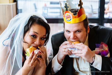 Wedding Fast Food Pictures, Wedding Late Night Snacks, Wedding Rainbow, Geek Wedding, Food Wedding, Rainbow Wedding, Street Dress, Late Night Snacks, Night Snacks