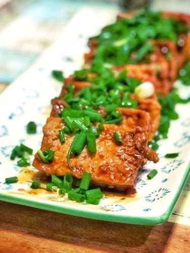 Korean Marinated Tofu Braised Tofu Recipe, Braised Tofu, Lunch Sides, Marinated Tofu, Tofu Recipe, Tofu Dishes, Vegan Asian, Happy Hormones, Tofu Recipes