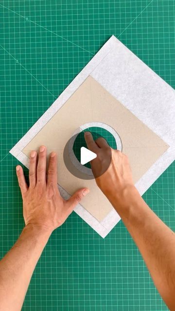 Bookbinders Club on Instagram: "Great little tutorial by @appaencuadernacion! 🙌 What are you currently working on? Share it with us! #bookbindersclub" Book Binding Design, Bookbinding Tutorial, Bookmaking, Book Arts, Book Binding, Artist Books, Book Making, Binding, Book Art