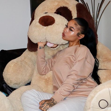 Image may contain: 1 person, sitting India Love College Hill, 2010 Baddie, Single For Valentines Day, India Love Westbrooks, Coachella Fits, Aesthetic Outfits Vintage, India Westbrooks, Baddie Vibes, Giant Teddy Bear