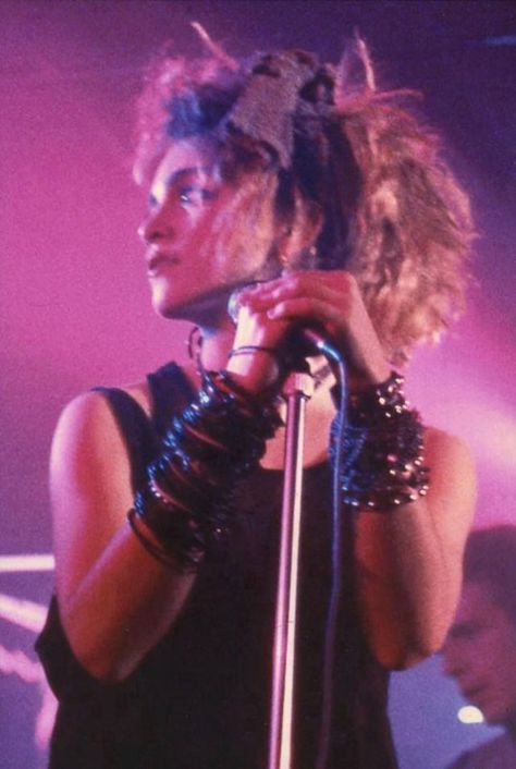 Madonna Crazy For You, Michael Schoeffling, 1980s Madonna, Madonna Looks, Rock Star Costume, Romantic Drama Film, Madonna 80s, Vision Quest, 80s Pop