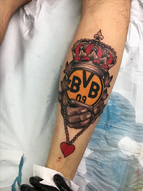 Bvb Tattoos, Bvb Tattoo, Fan Tattoo, Tumblr Image, Football Teams, European Football, Disney Tattoos, Borussia Dortmund, Skull Tattoo