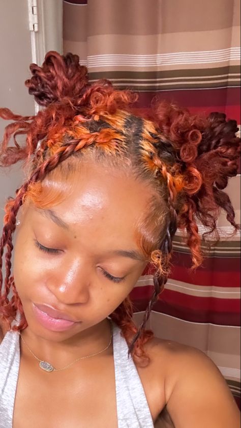 Color 30 Locs, Dyed Hair For Black Women, Quick Natural Hair Styles, Quick Weave Hairstyles, Dyed Hair Inspiration, Dyed Natural Hair, Protective Hairstyles Braids, Natural Curls Hairstyles, Hairdos For Curly Hair