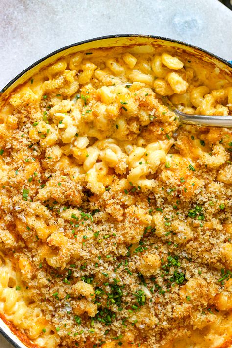 Adult Mac And Cheese, Vegetarian Mac And Cheese, Olive Platter, Thanksgiving Mac And Cheese, Baked Mac And Cheese Recipe, Baked Mac N Cheese, Baked Mac, Comfort Dishes, Mac Cheese