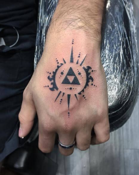 50+ Legend of Zelda Tattoos Ideas (2020) Triforce Designs Video Game Tattoos, Nerdy Tattoos, Zelda Tattoo, Gamer Tattoos, Small Tattoos For Women, Geek Tattoo, Never Understand, Gaming Tattoo, Tatuaje A Color