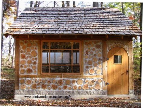 building a round brick smokehouse | Tom and Mary Barchacky built a beautiful cordwood shed in Green Bay ... Cottage Garden Sheds, Cordwood Homes, Wohne Im Tiny House, Wood Shed Plans, Cord Wood, Outdoor Sheds, Wood Shed, Natural Building, Earthship