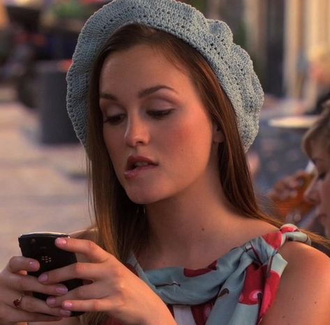 blair paris Blair Waldorf, Gossip Girl, A Woman, Paris, Tumblr, On Instagram, Instagram