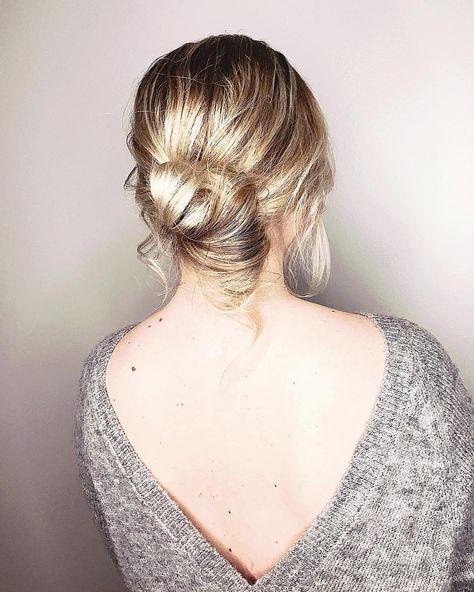 Banana Bun Hair Trend | POPSUGAR Beauty Tomato Hairstyle, Lazy Girl Hairstyles, Style Braids, Pony O, French Twists, Most Pinned, Girl Hairstyle, Messy Buns, Popsugar Beauty