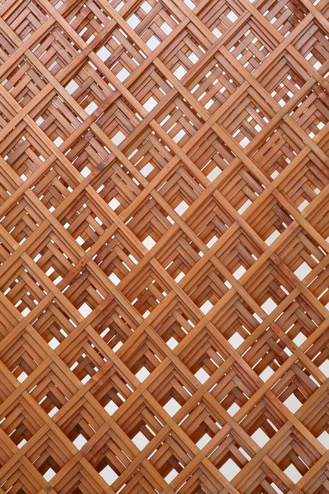 slowwork, teastyle bamboo collection by jeff da-yu shi of dragonfly Bamboo Pattern, Motifs Textiles, Bamboo Architecture, Bamboo Crafts, Bamboo Weaving, Bamboo Design, Dragonflies Design, Folding Screen, Material Textures