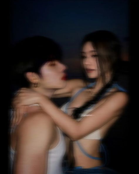 Txtzy Fanart, Kpop Ship Edits Photo, Hyunjin And Yeji Ship Kiss, Hyunjin And Yeji Ship, Cringe Kpop Ship Edits, Kpop Ship Edits Pics, Ship Edits Kpop, Kpop Ship Edits Funny, Yeji And Yeonjun