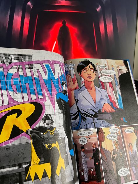 Nightwing Comic, Comic Aesthetic, Marvel Room, Life Comics, Comic Book Pages, Marvel Comic Books, Comic Collection, Bat Family, Nightwing