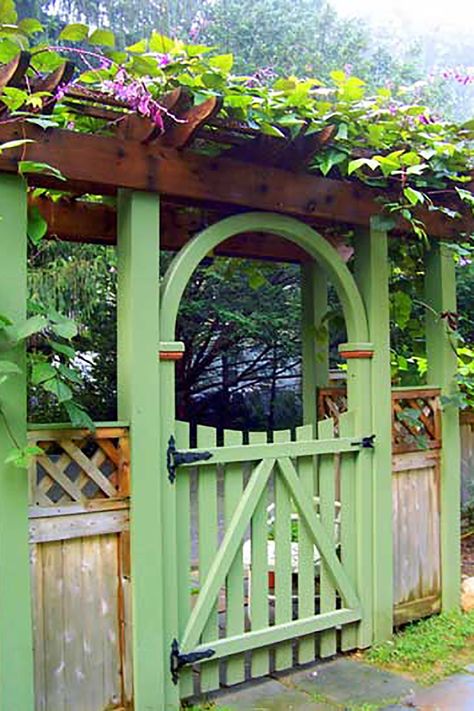 17 Best Garden Gates - Ideas for Beautiful Garden Gates Cerca Natural, Arbor Gate, Tor Design, Backyard Gates, Garden Gates And Fencing, Garden Gate Design, Taman Diy, Jardim Diy, Garden Vines