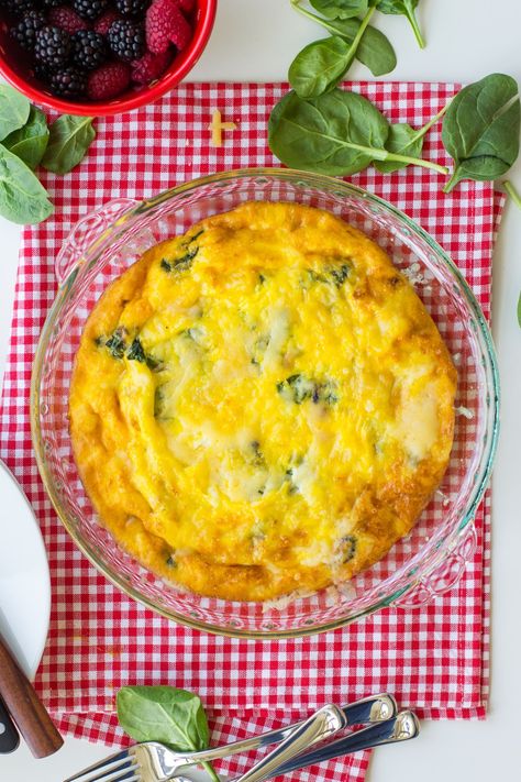 perfect oven-baked frittata with spinach, gouda, and parmesan Oven Baked Frittata, Baked Frittata, Spinach Parmesan, Frittata Recipe, Frittata Recipes, Gouda Cheese, Cupcake Pan, Spinach And Cheese, Quick Lunches