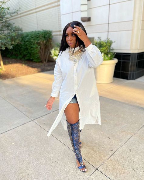 Runway By HDM on Instagram: “Gone with the Wind Fabulous…. A must have…” Fishnets And Shorts, Dress With Fishnets, White Tshirt Dress, Button Down Shirt Dress, Brown Outfit, White Button Down Shirt, Loose Fitting Dresses, Long Shirt Dress, Black Women Fashion