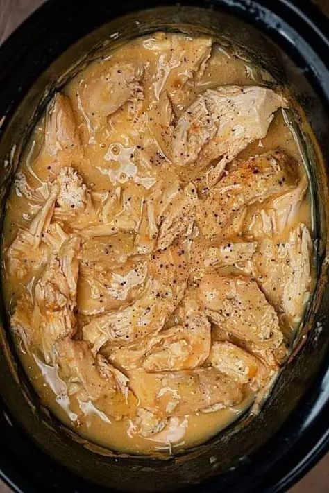 Slow Cooker Chicken and Gravy over Noodles: The Ultimate Comfort Food Slow Cooker Chicken And Gravy, Mini Crockpot Recipes, Crockpot Chicken And Gravy, Chicken Breast Slow Cooker, Chicken And Gravy, Crock Pot Inspired Recipes, Chicken Breast Seasoning, Slow Cooker Dinner, Chicken Gravy