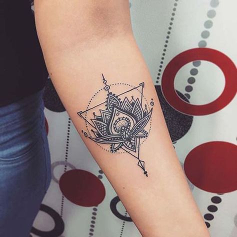 Triangle Mandala Tattoo, Flower Triangle Tattoo, Triangle Mandala, Lotusblume Tattoo, Think Tattoo, Shape Tattoo, Triangle Tattoos, Inspiration Tattoos, Tattoos Geometric