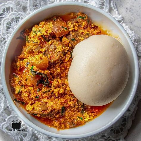 Africanfood Yummy on Instagram: “• @potofflavours Egusi Soup with poundo yam. What's you favourite swallow for eating egusi soup? . #potofflavours #nigerianfoods…” Yoruba Food, Poundo Yam, Nigerian Dishes, Egusi Soup, Swallow Food, Food Spices, Food Business Ideas, Food Receipt, Soul Food Dinner