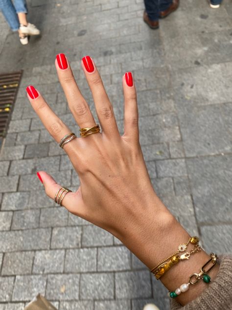 Opi Apple Red, Red Nails For Summer 2024, Nail Inspo Pale Skin, Opi Bright Red, Red Nails Opi Gel, Opi Big Apple Red Gel, Best Opi Red Nail Polish, Warm Red Nails, Bright Cherry Red Nails