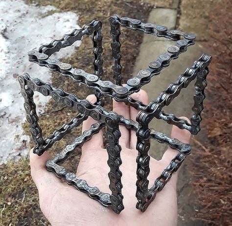 Fabrikasi Logam, Metal Sculpture Artists, Infinity Cube, Welding Art Projects, Metal Welding, Bicycle Chain, בר מצווה, Aluminum Extrusion, Sculpture Metal