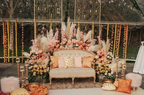 Rustic Mehndi Decor, Boho Mehndi Decor, Couple Seating For Sangeet, Couple Seating, Wedding Stages, Mehendi Decor Ideas, Mehendi Decor, Wedding Stage Design, Desi Wedding Decor