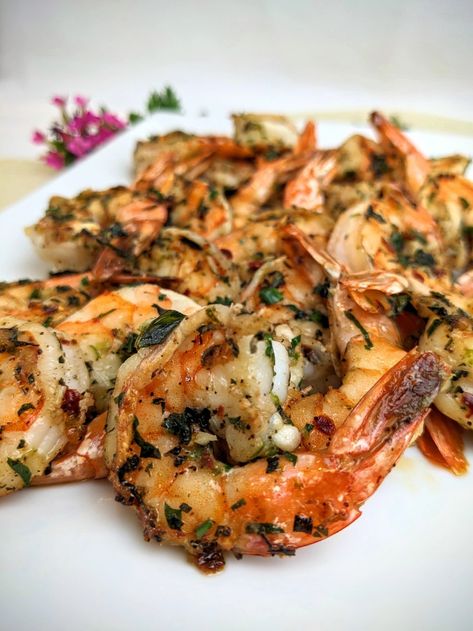 Italian Style Grilled Shrimp – Global Dine In Strawberry Banana Pudding, Italian Shrimp Recipes, Fish Bar, Cook Shrimp, Recipes Sides, Tiger Shrimp, Banana Pudding Recipe, Recipes Restaurant, Marinated Shrimp