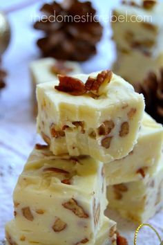 Divinity Fudge Recipe ~ Love the flavor of divinity but hate all the hard work that goes into making this tricky confection? Make this Divinity Fudge instead! It has the same delicious, light flavor of divinity without all the hard work — and is no bake in a convenient white chocolate fudge form! Vanilla Nut Fudge Recipes, Divinity Fudge Recipe, Divinity Fudge, White Chocolate Fudge, Candy Truffles, Homemade Fudge, Fudge Recipe, Homemade Candies, Candy Desserts