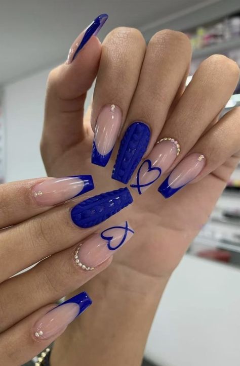 College Nails, Shiny Nails Designs, Baby Blue Nails, Cute Simple Nails, Blue Acrylic Nails, Shiny Nails, Acrylic Nails Coffin Pink, Fancy Nails, Long Acrylic Nails