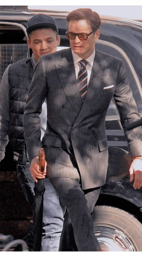 Kingsman Style, Kingsman Suits, Kingsman 3, Kingsman Harry, Bridget Jones Movies, Suit Styles For Men, Theatre Costume Design, Harry Hart, Spy Outfit