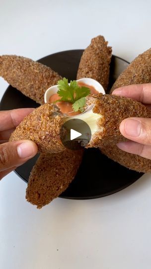 30K views · 541 reactions | Quipes o Kipes Dominicanos  #cocinandoconclaris #recetasdominicanas #cocinafacil #comida #recetas #quipes #kipes INGREDIENTES.                               2 y 1/2  Tzas de Trigo #3.               1 Cda de Ajo en Pasta o Majado    1 Cda de Sazón en Polvo (o Sopita) opcional                               2 Cdas de Sazón licuado(Cilantrico, pimentón rojo, ají cubanela, cebolla).                   Sal y pimienta al gusto | Cocinando con Claris  | Pitbull · Fireball Pitbull Fireball, Pasta