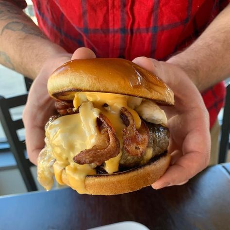 7 Local Cheese Curd Burgers You Can Get Year-RoundCulver's has awakened our curd burger hunger. Source Cheese Curd Burger, Culver’s Cheese Curds, Cheddar Cheese Curds, Fried Cheese Curds, Chipotle Ranch, Brioche Rolls, Cheese Curds, White Cheddar Cheese, Provolone Cheese